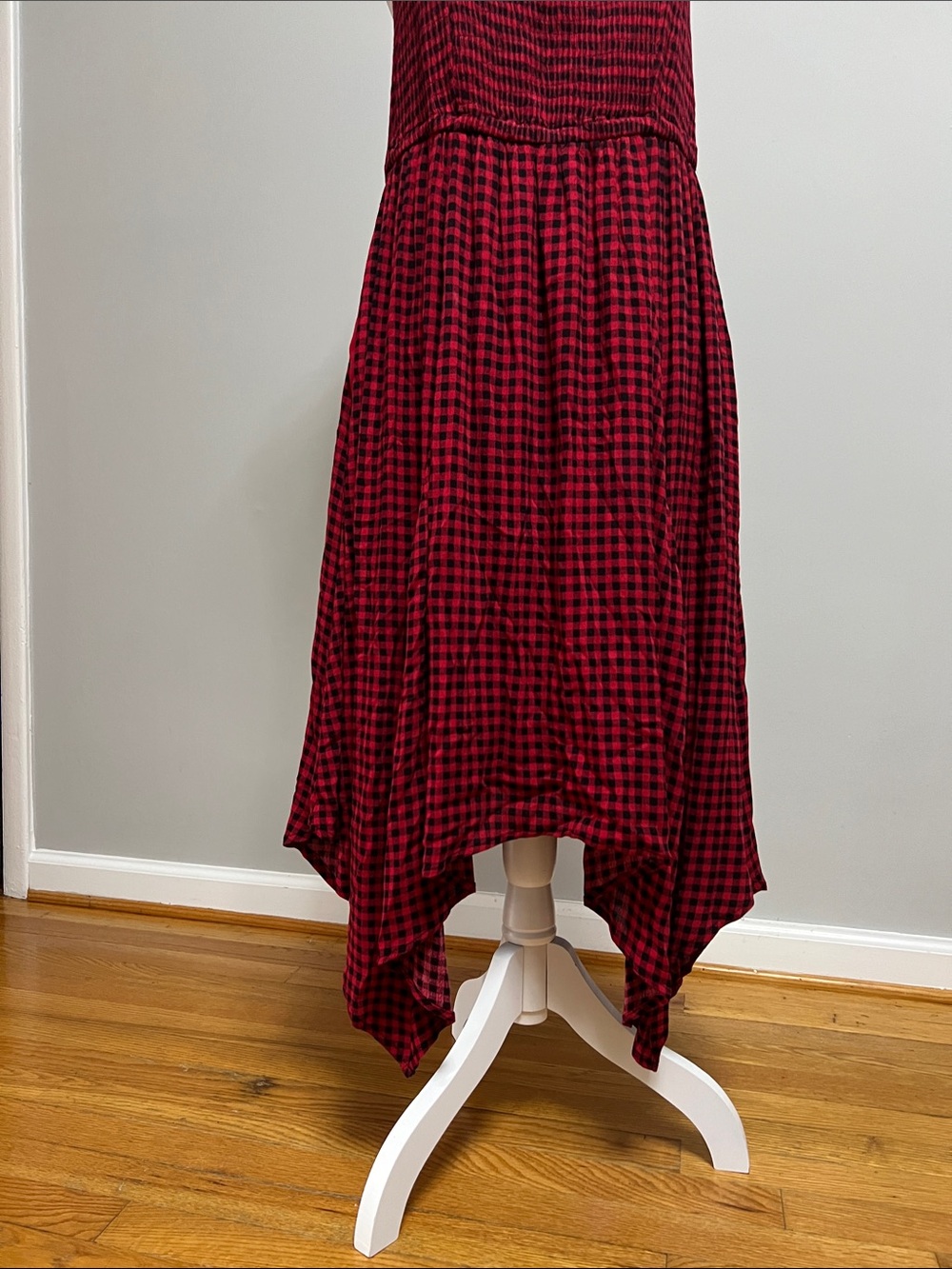 Torrid Red & Black Gingham Smocked Hankie Hem Dress W/ Pockets Size 1 / 1X - Picture 7 of 11